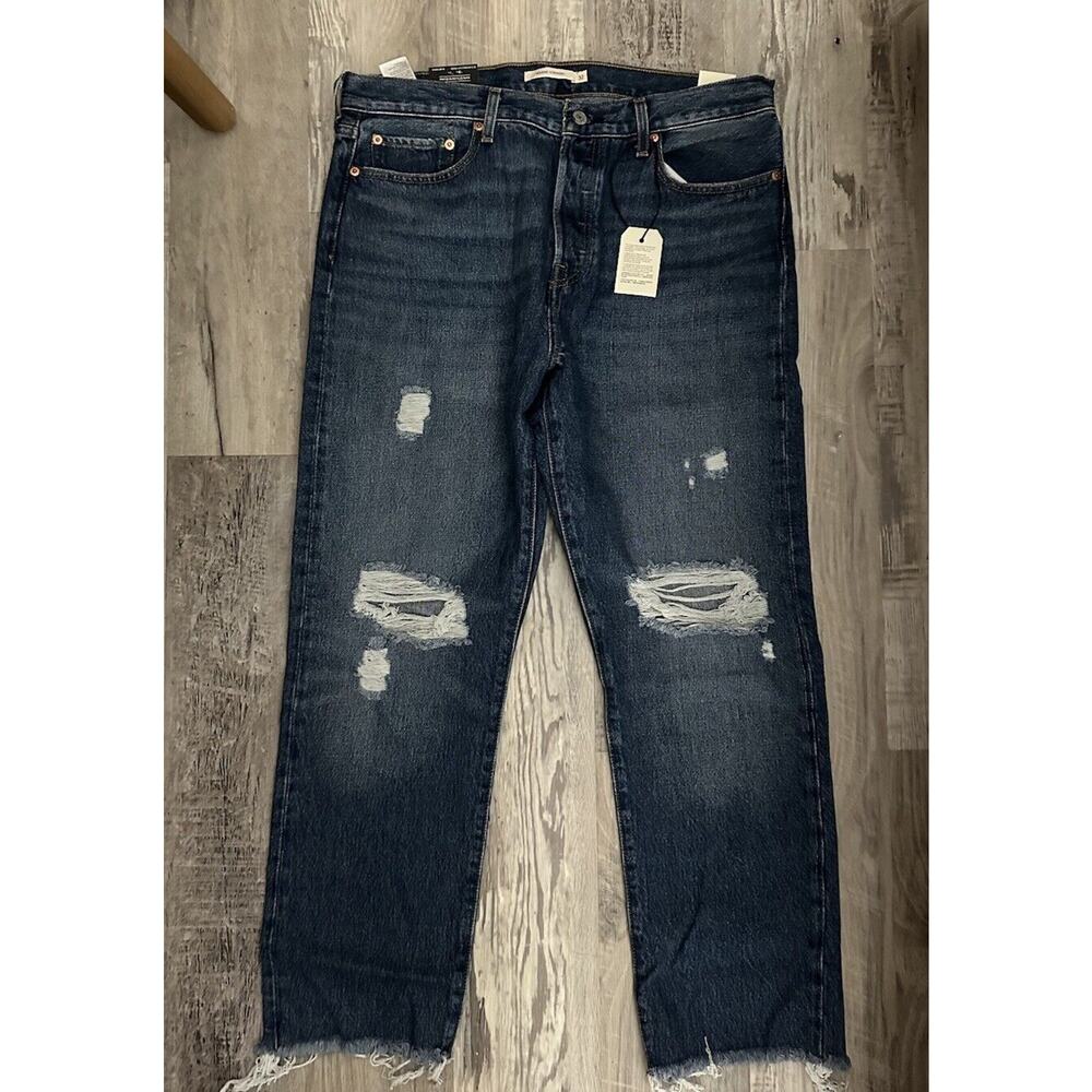 Levi's Premium Wedgie Straight Jeans NWT Button Fly Medium Wash Denim Size 32 - Picture 8 of 8